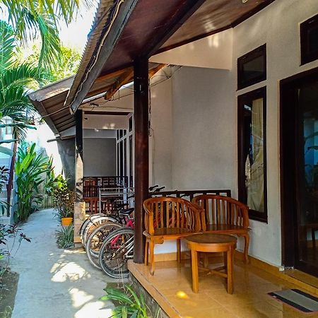 Oyo 1523 Gili Life Homestay Gili Trawangan Exterior photo